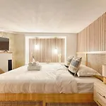 Appartement Duplex Atypique Au Coeur Du Sentier